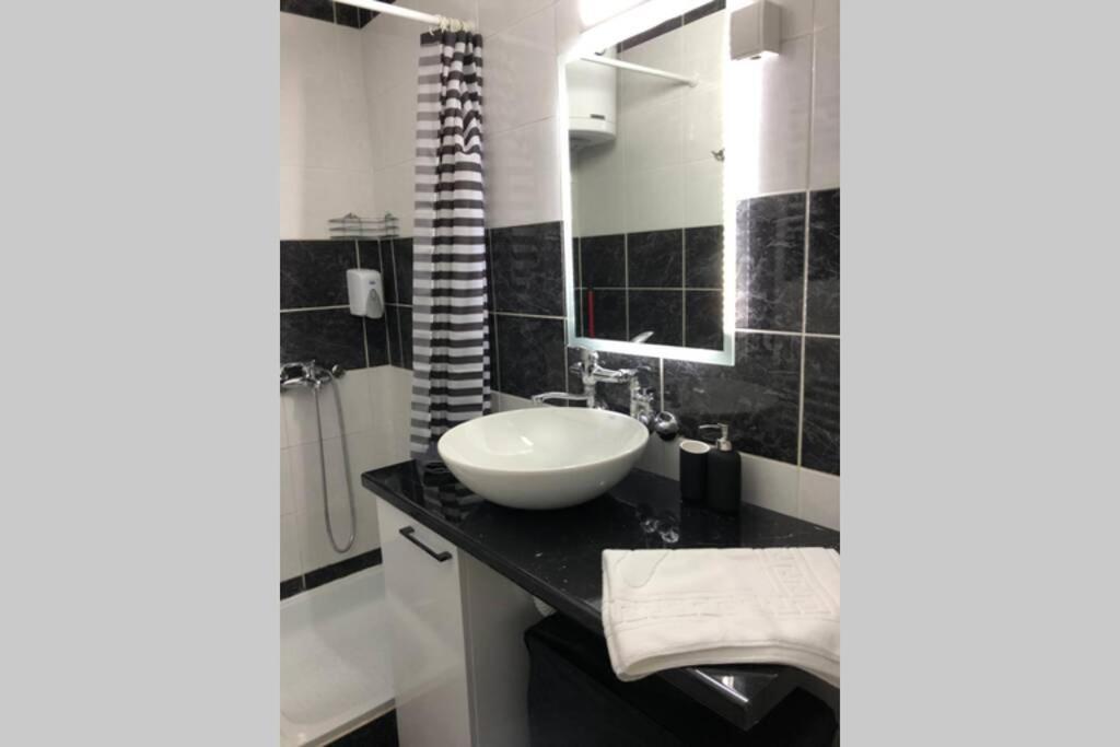 Apartment Balkanska City Center Beograd Bagian luar foto